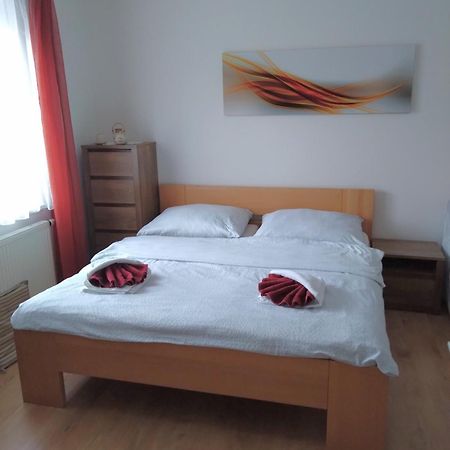 Apartamento Bílé domky Lednice Exterior foto