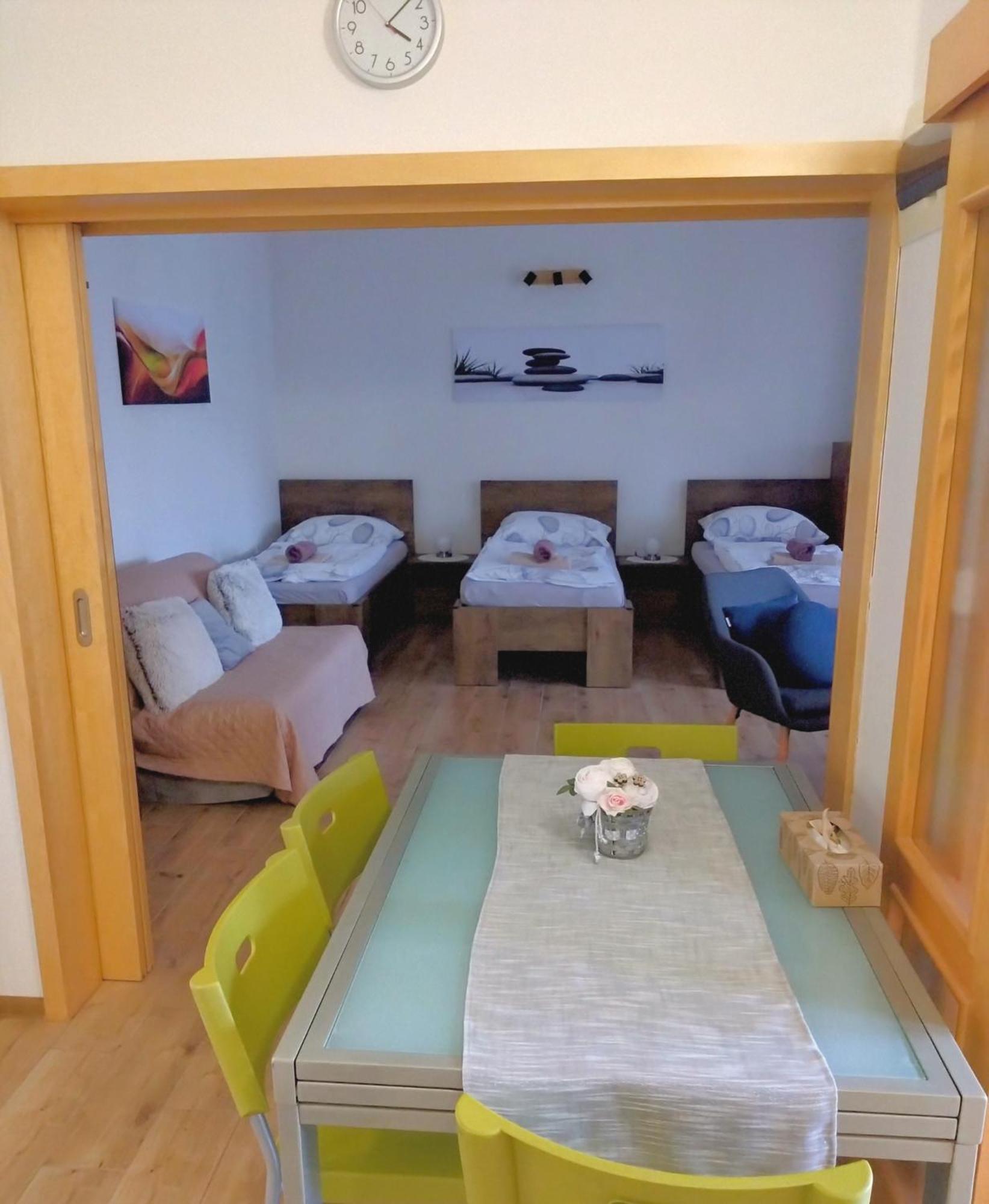 Apartamento Bílé domky Lednice Habitación foto