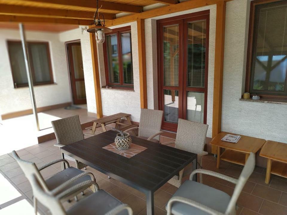 Apartamento Bílé domky Lednice Exterior foto