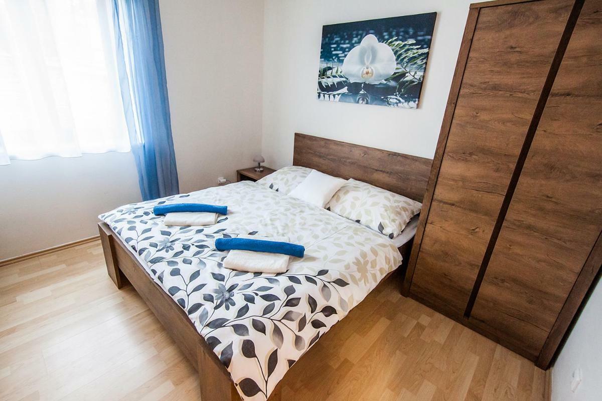 Apartamento Bílé domky Lednice Exterior foto