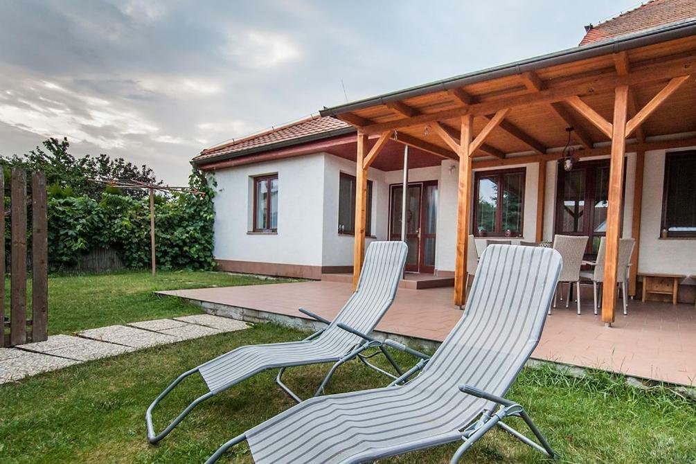 Apartamento Bílé domky Lednice Exterior foto